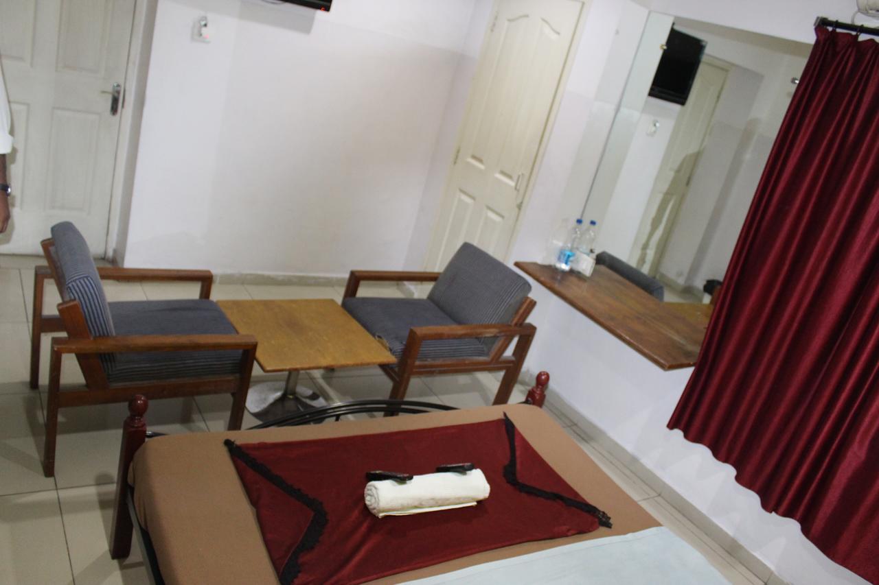 Deccan Comforts Hyderabad Ngoại thất bức ảnh